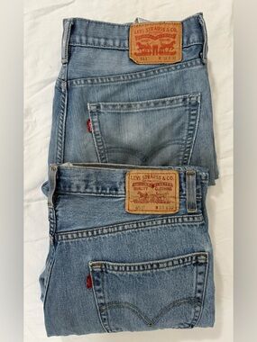 Lot Of 2 Men’s 33x32 Levi’s 511 Distressed & 550 Light Wash Jeans